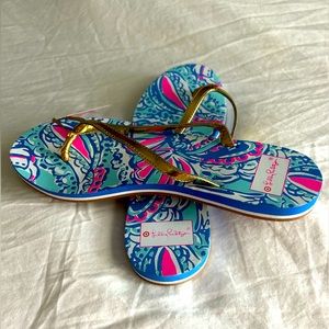 Lilly Pulitzer flip flops size 8